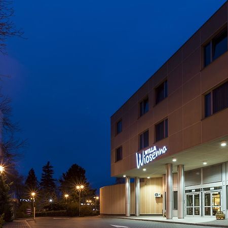 Willa Wiosenna Hotel โอชารูฟ มาโซเวียตสกี ภายนอก รูปภาพ